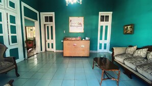 Reception - Hotel Dolegant Pichilemu (Pichilemu)