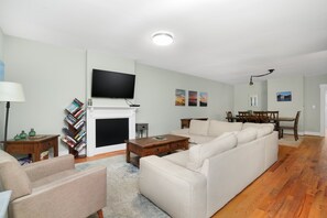 Smart TV, books