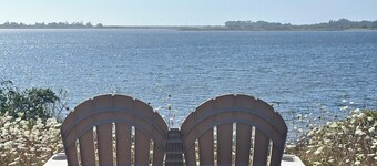 Lakefront Ranch with Hot Tub and WiFi in Crescent City