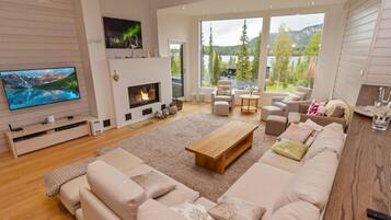 TV, DVD player, escritórios