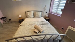 1 makuuhuone, silitysrauta/-lauta, Wi-Fi, vuodevaatteet