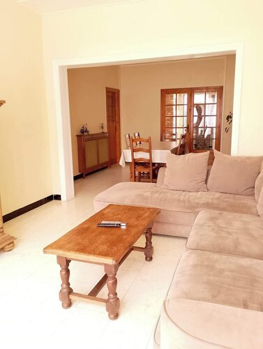 Le Gîte des Prés, terrasse, parking gratuit, 5pers