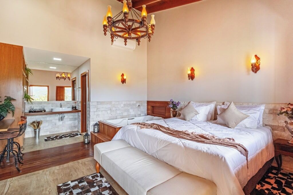 Chambre Double Luxe, 1 grand lit, bain à remous