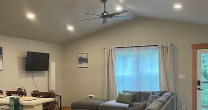 Near Galbraith Mt. and Whatcom Falls. New apartment ready to be enjoyed.