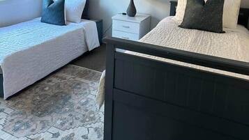 3 bedrooms, in-room safe, iron/ironing board, WiFi