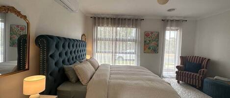 3 bedrooms, in-room safe, iron/ironing board, WiFi