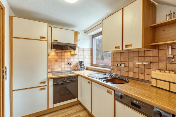 Réfrigérateur, plaque de cuisson, lave-vaisselle, cafetiÚre/bouilloire