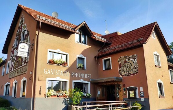 Exterior - Beautiful apartment in Bischofsheim (Bischofsheim)