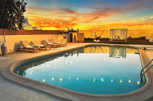 Cottage 'Olive Village Alentejo' with Private Pool, Wi-Fi and Air Conditioning
