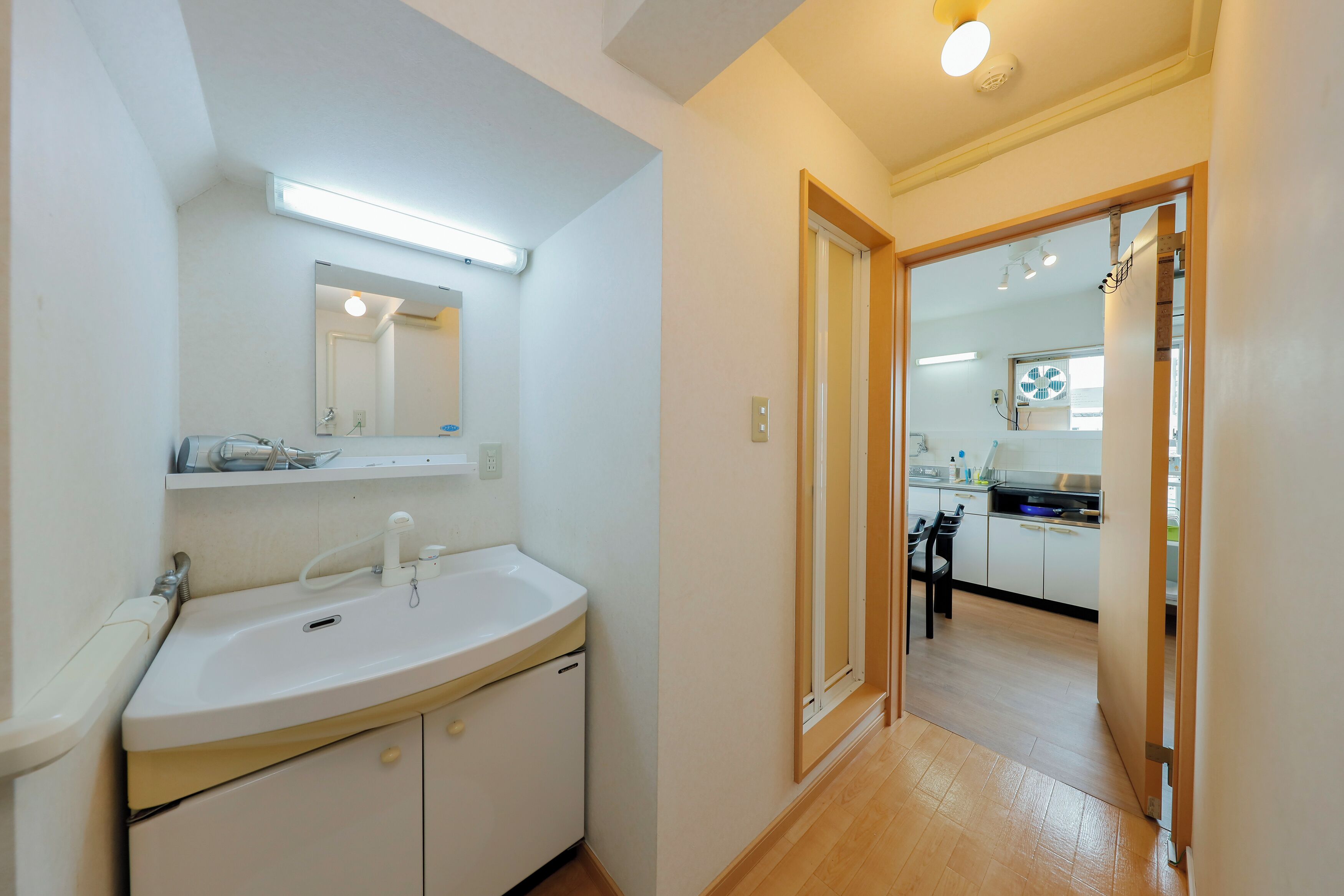 公寓, 无烟房 (402, 6-person) | 浴室 | 淋浴/盆浴组合、吹风机、毛巾、洗发水