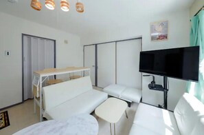 Căn hộ, không hút thuốc (102, 6-person) | Khu phòng khách | TV 