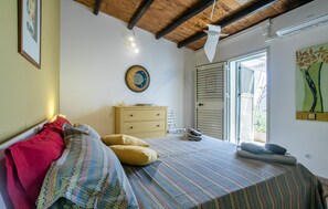 3 bedrooms, travel cot, free WiFi