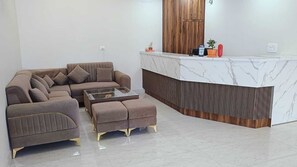 Lobby - Hotel Wings Grand (Alwar)