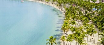 Villa in Playa Mueva Romana – Steps from Beach!