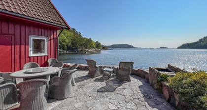 2 bedroom lovely home in Lindesnes
