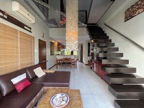 Kondominium Eksklusif, 3 kamar tidur, dapur, pemandangan kolam renang | Area keluarga