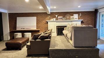 Smart TV, fireplace, computer monitors