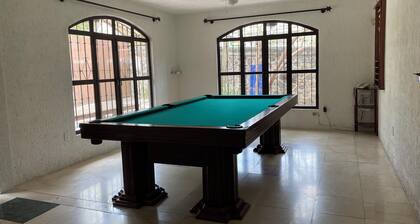 ZONA EXCLUSIVA Y COMODA. SEGURA, AMPLIA Y DIVERTIDA.
PARA FAMILIA Y AMIGOS.