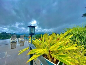 Exterior - 390 Villa Vista  (Kandy)