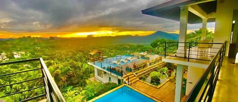 Deluxe Double Room, Balcony | Terrace/patio