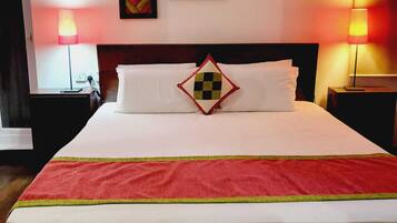 Deluxe Double Room, Balcony | In-room safe, desk, iron/ironing board, free WiFi