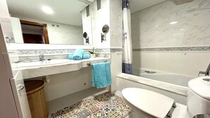 Hair dryer, towels - Esquinzo Beach & Pool in paradise (Esquinzo)
