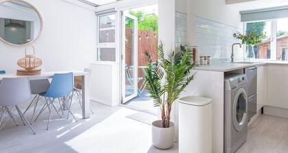 Stunning Townhouse with Large Garden