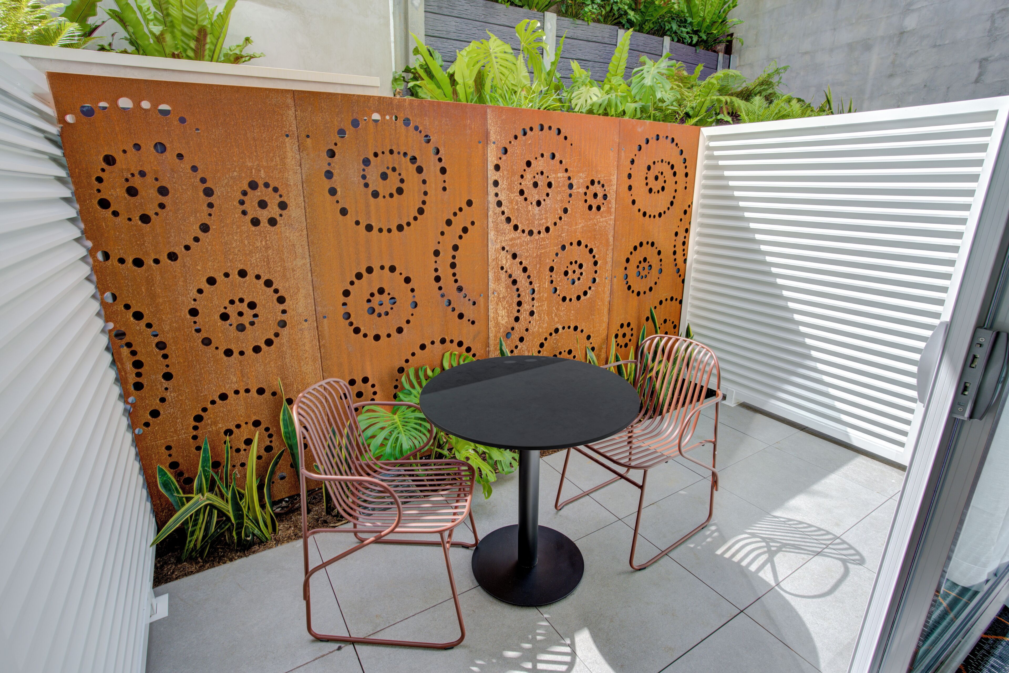 King Studio with Courtyard | 露台