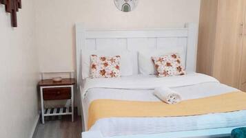Comfort Studio Suite, City View | Individually decorated, individually furnished, free WiFi