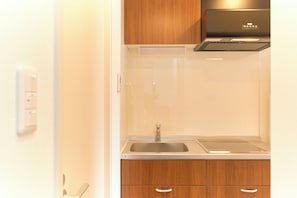 Căn hộ, không hút thuốc (B, 2-person) | Bếp riêng | Tủ lạnh, lò vi sóng, bếp nấu, dụng cụ nấu nướng/bát dĩa/dao nĩa 