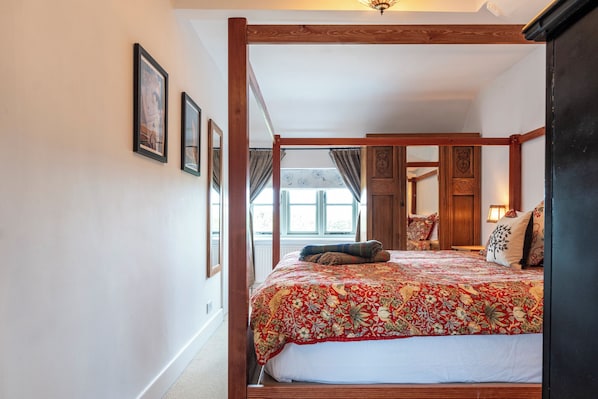 Maison, vue sur le jardin | 3 chambres, fer et planche à repasser, accès au Wi-Fi (inclus)