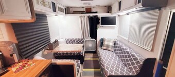 Camper Apt DE Sleeps 3