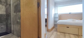 1 Schlafzimmer, Schreibtisch, Bügeleisen/Bügelbrett, kostenloses WLAN