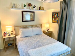 3 bedrooms, desk, iron/ironing board, WiFi