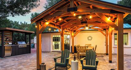 The RANCH - Creek - Fenced Dog Yard - 2 Acres - Hot Tub