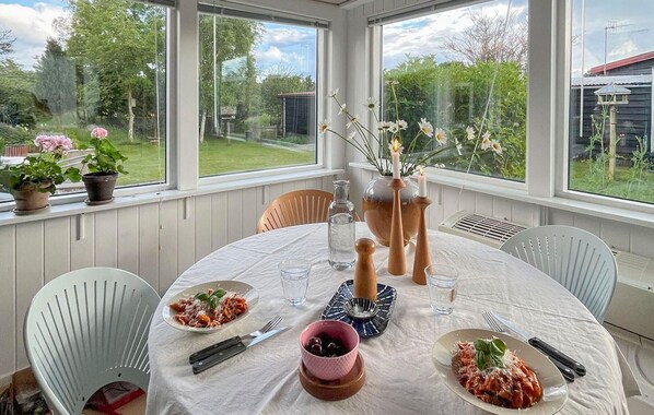 Dining - Cozy home in Grenaa with WiFi (Grenaa)