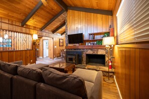 Smart TV, books, video library - Charming 4-bedroom house with AC and WiFi in awesome Groveland (Groveland)