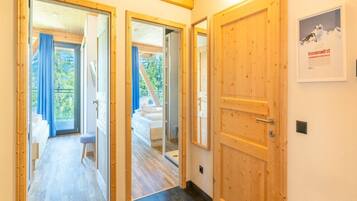 4 bedrooms, free WiFi