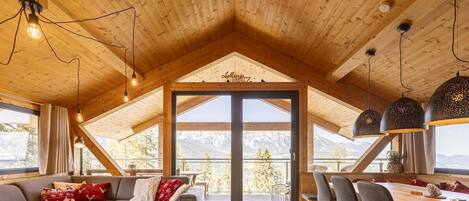 TV connectée, cheminée