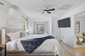 3 camere, una scrivania, Wi-Fi gratuito, lenzuola