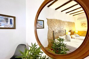 2 bedrooms, iron/ironing board, free WiFi, bed sheets - Holiday Home in Frigiliana with Pool (Frigiliana)