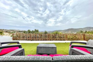 Terrace/patio - Holiday Home in Frigiliana with Pool (Frigiliana)