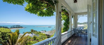 'Tasman Suite - Te Whare Rangi'  Self-Contained Room in Nelson Waterfront