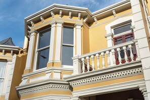 Exterior - Star Struck on Stuart Street (Dunedin)