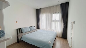 1 bedroom, iron/ironing board, WiFi, bed sheets