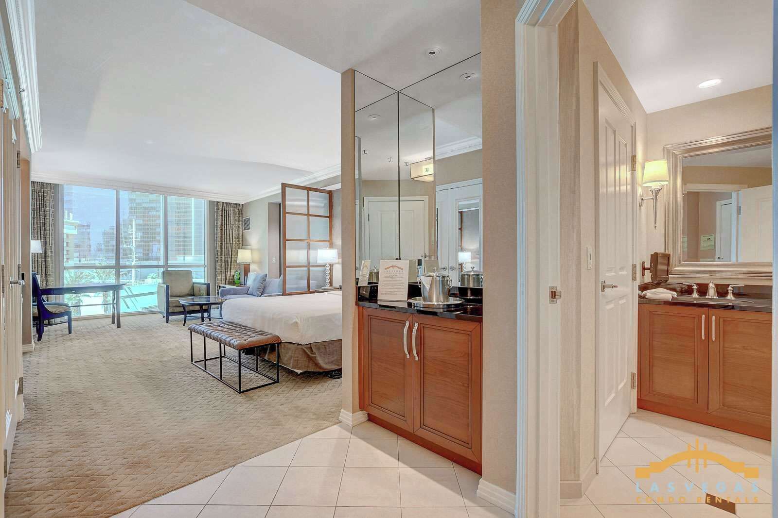 Desk, iron/ironing board, WiFi, bed sheets