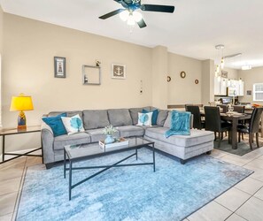 TV, DVD player, stereo, offices - Family Townhouse near Disney with Hot Tub (Kissimmee)