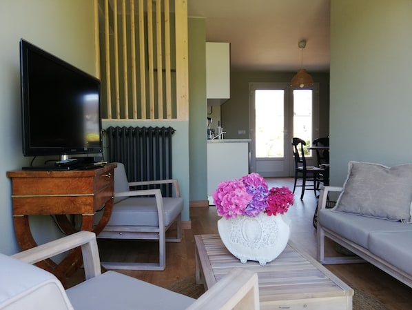 TV, foosball - House in Matignon ideally located cotes d'Armor (Matignon)