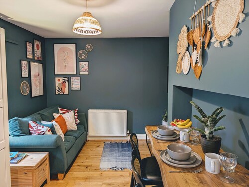 Cosy Peacehaven. Free on site Parking! Pet friendly!