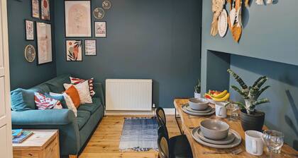 Cosy Peacehaven. Free on site Parking! Pet friendly!